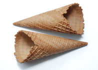 세륨 아이스크림은 생산 초콜렛에 의하여 담궈진 와플 콘 원뿔 Shpe를 관련시켰습니다